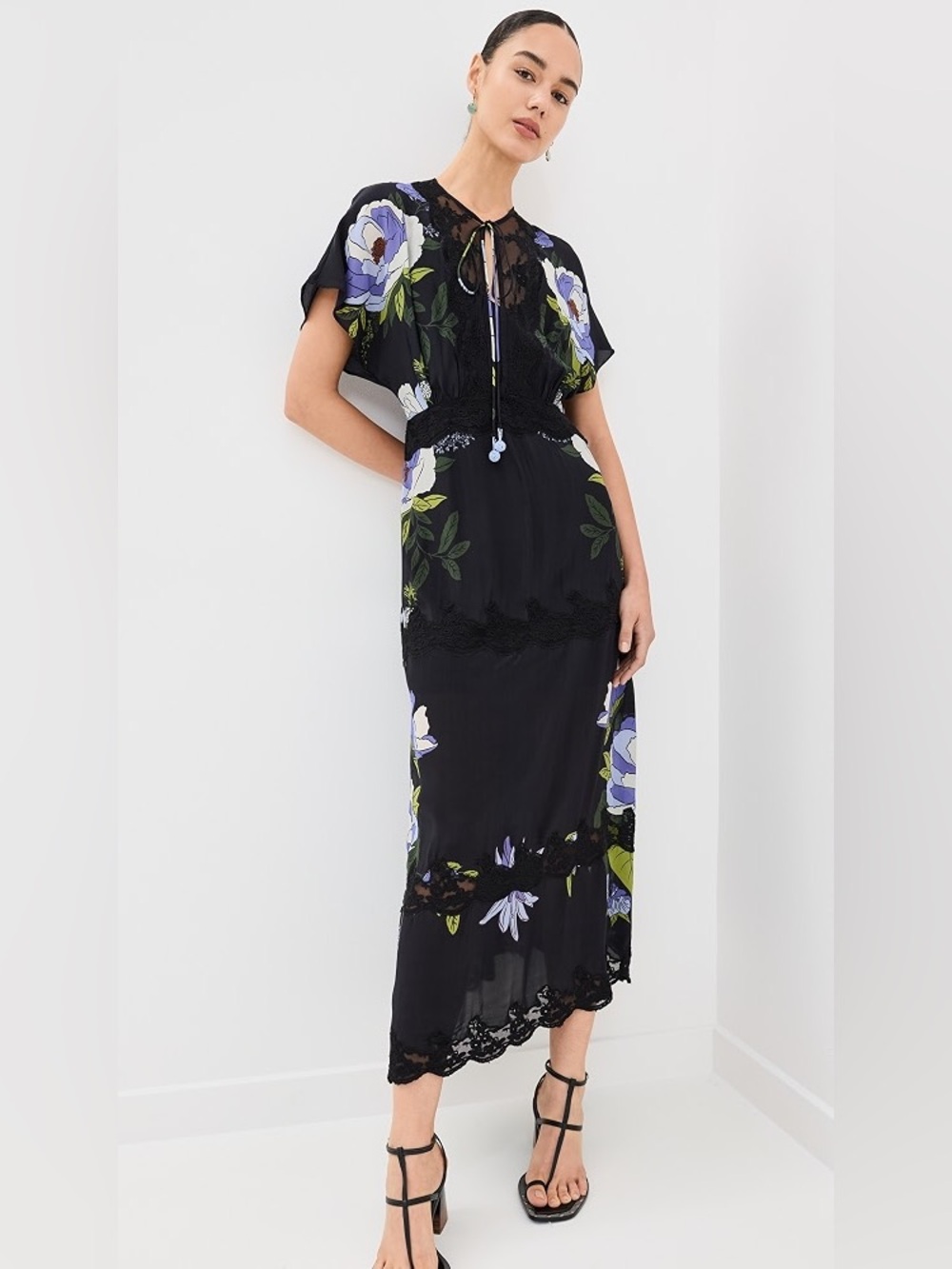 Farm Rio Soft Garden Laces Short-Sleeve Maxi Dress Medium